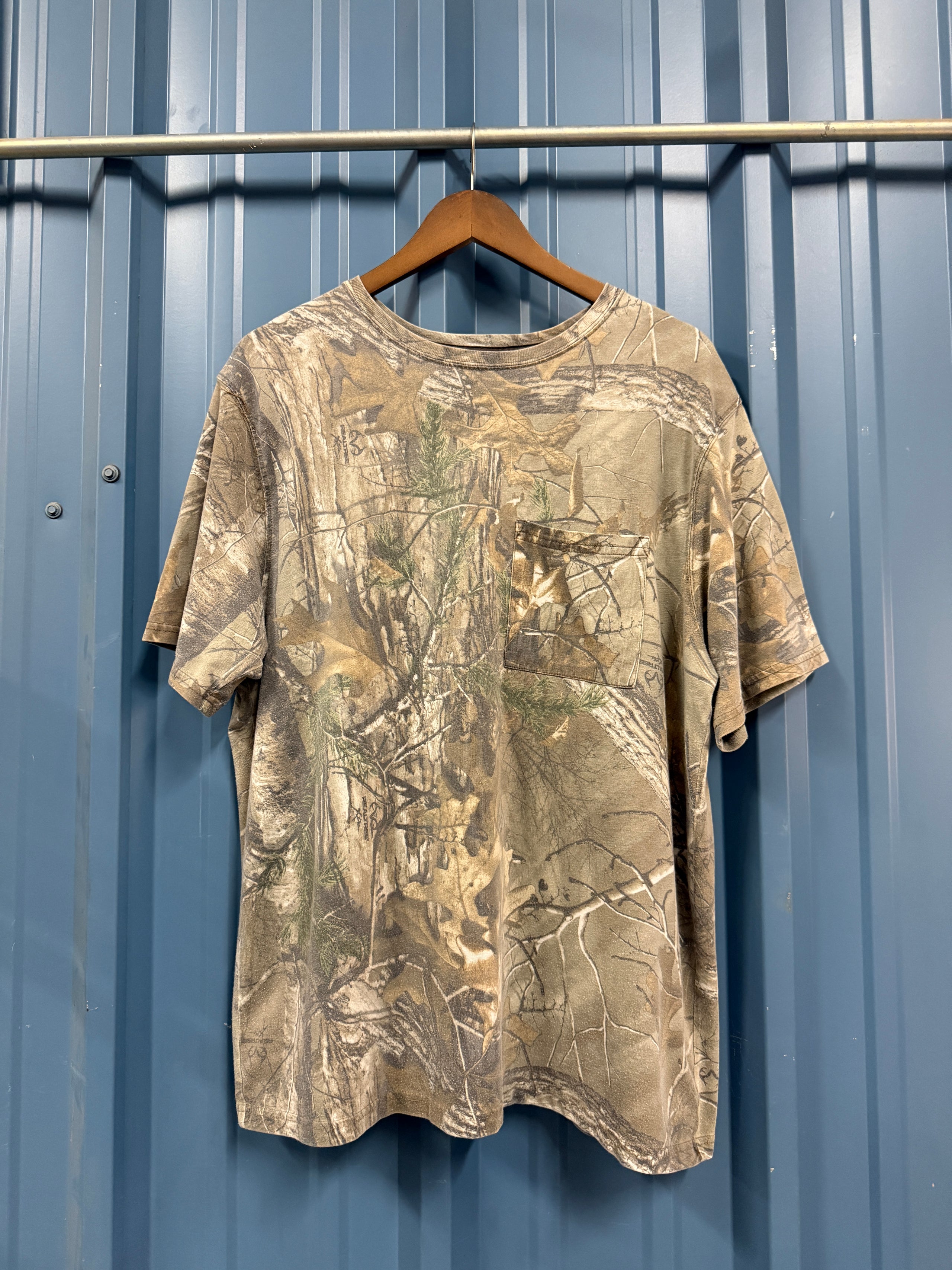 Real Tree Faded Pocket L